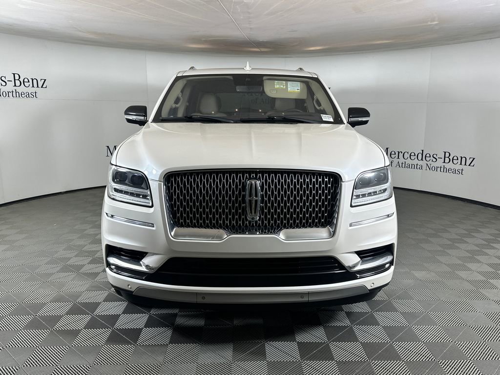 Used 2019 Lincoln Navigator Reserve AWD/4WD image 2