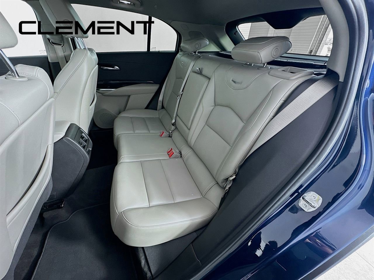 Used 2022 Cadillac XT4 Premium Luxury w/ Safety Alert Package image 32