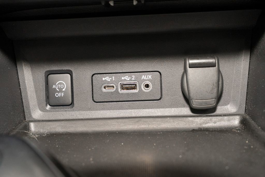 Used 2024 Nissan Sentra SV image 14