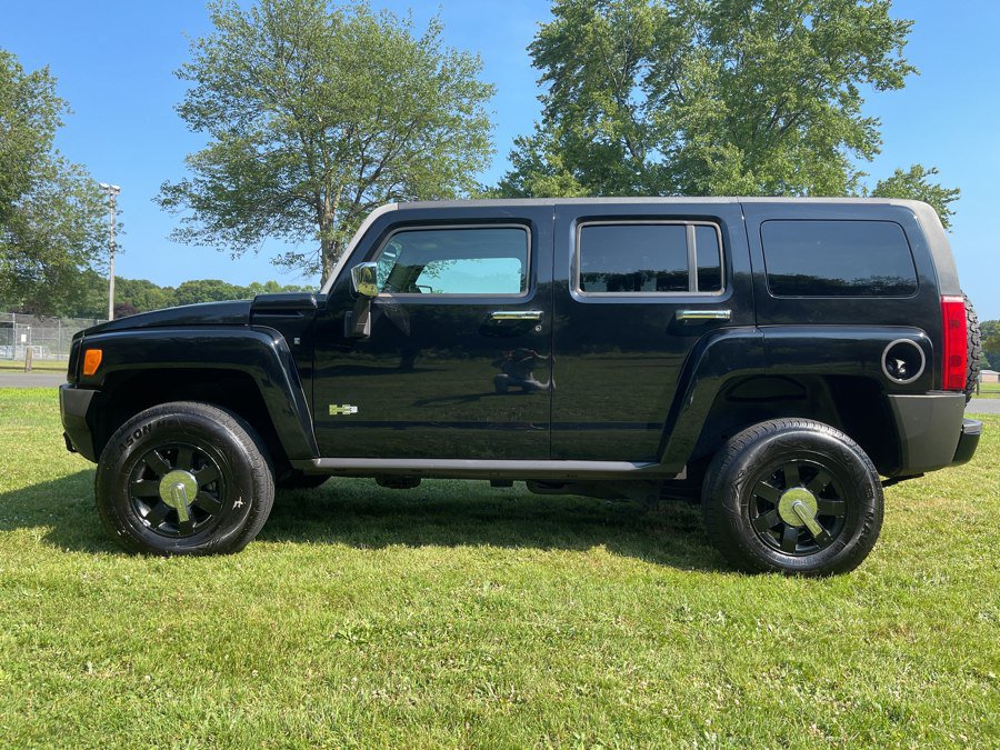 Used 2008 HUMMER H3 w/ Chrome Appearance Package AWD/4WD image 32