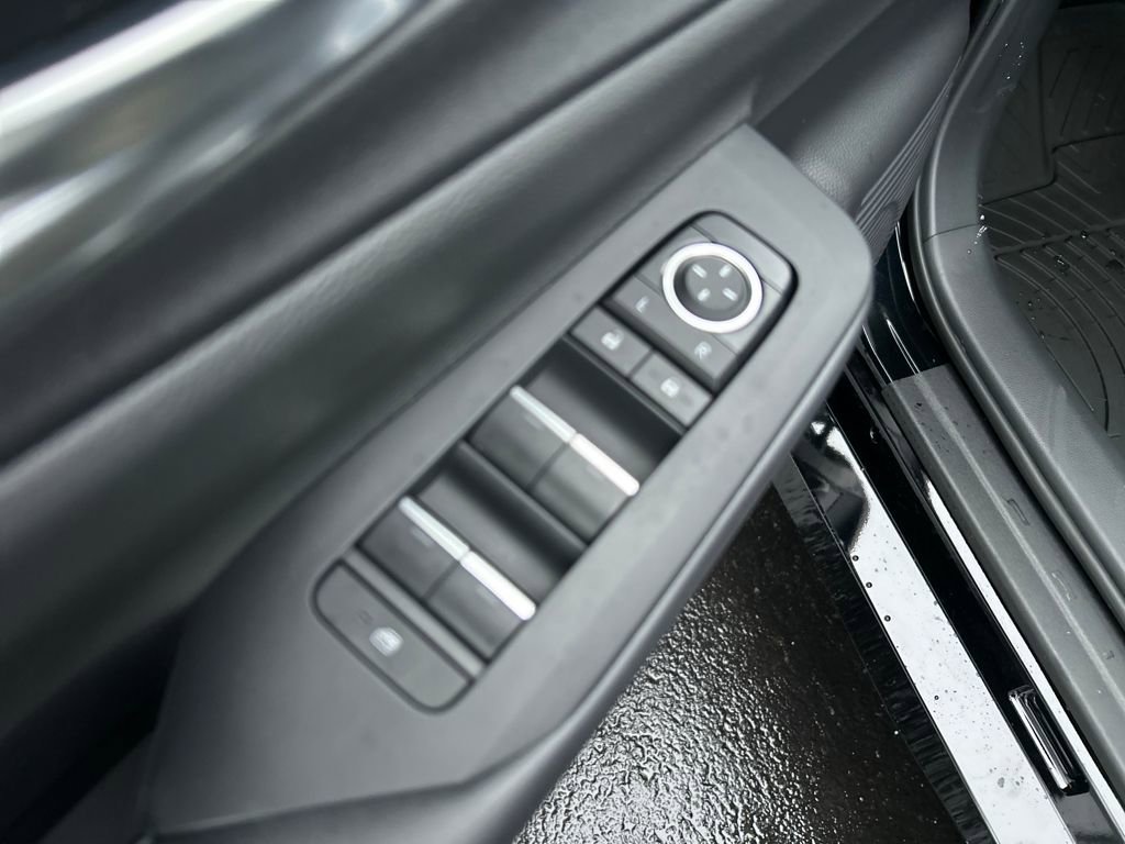 New 2026 Toyota Prius AWD image 19