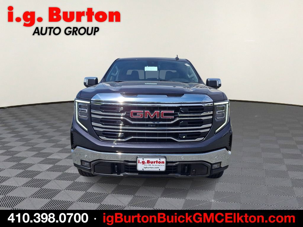 Used 2022 GMC Sierra 1500 SLT w/ SLT Premium Plus Package AWD/4WD image 2