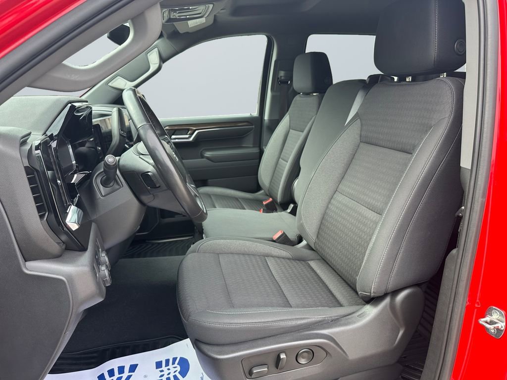 Used 2022 Chevrolet Silverado 1500 RST image 9