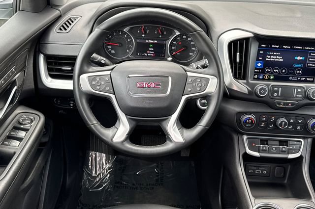 Used 2024 GMC Terrain SLT image 16