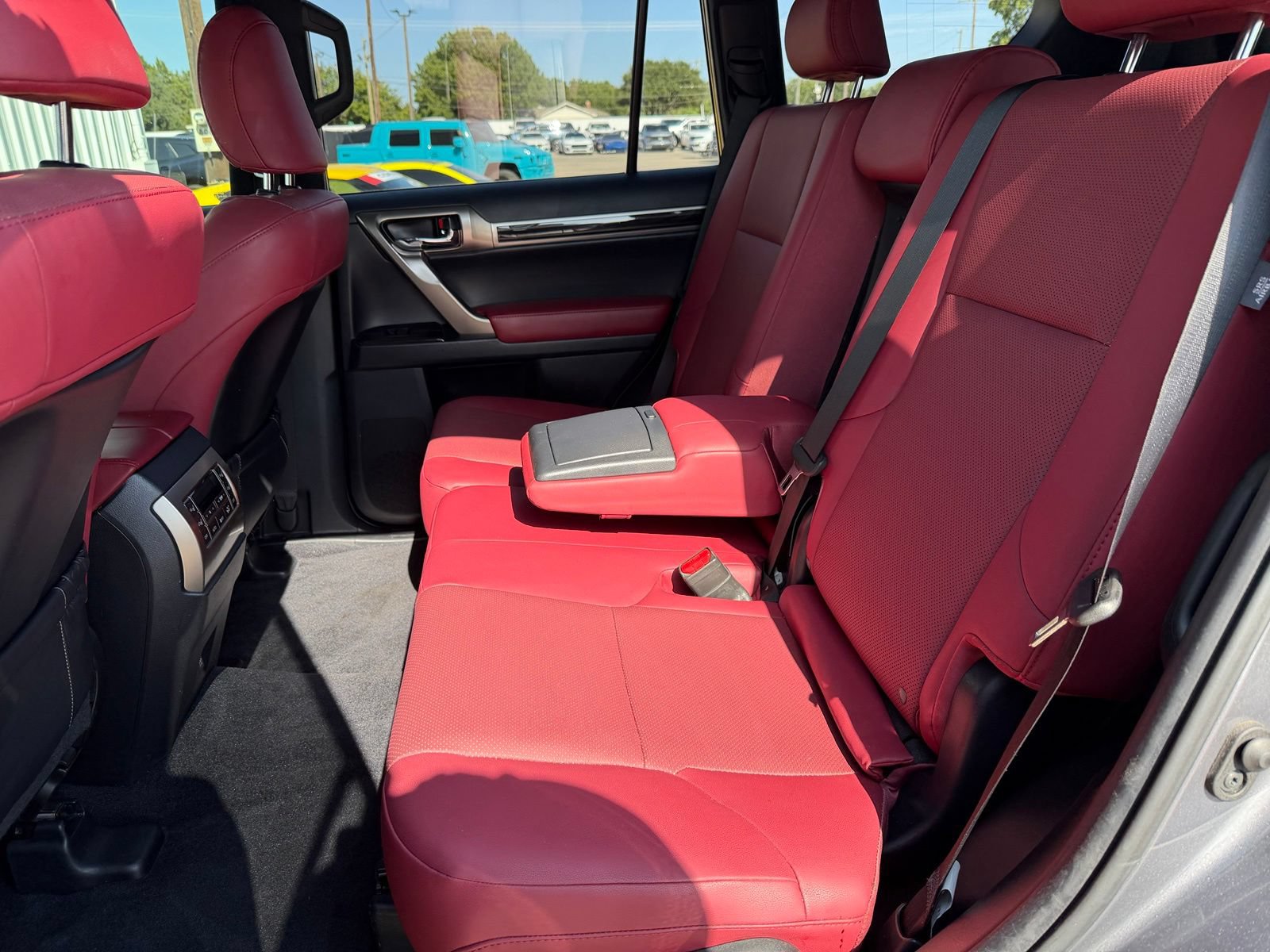 Used 2020 Lexus GX 460 Premium w/ Premium Package AWD/4WD image 23