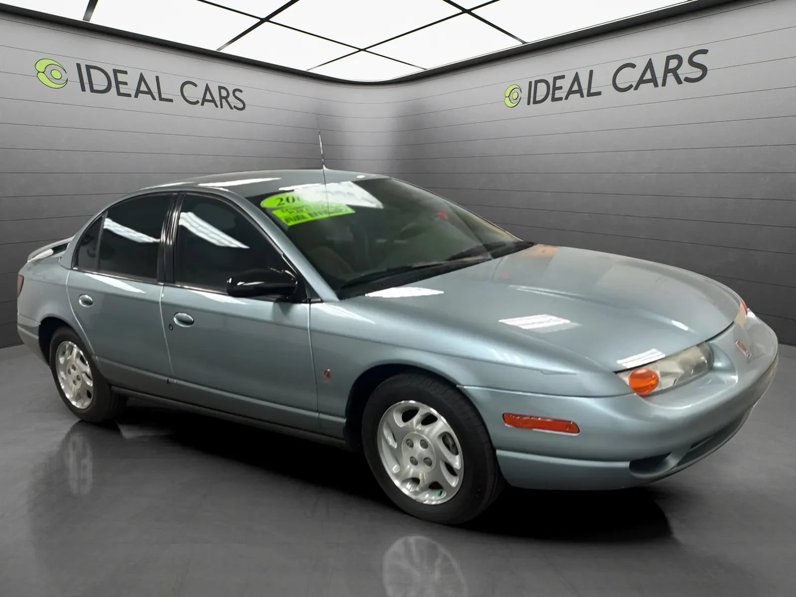 Used 2002 Saturn S-Series SL2 w/ SL2 Option Pkg 2 FWD image 3