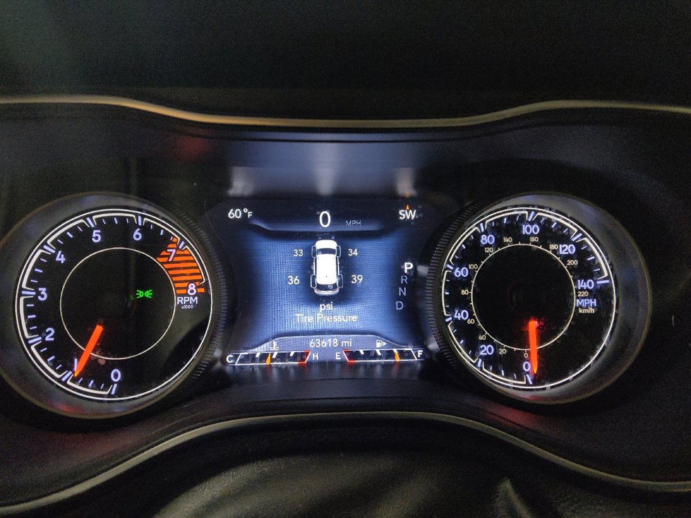 Used 2020 Jeep Cherokee Limited image 23