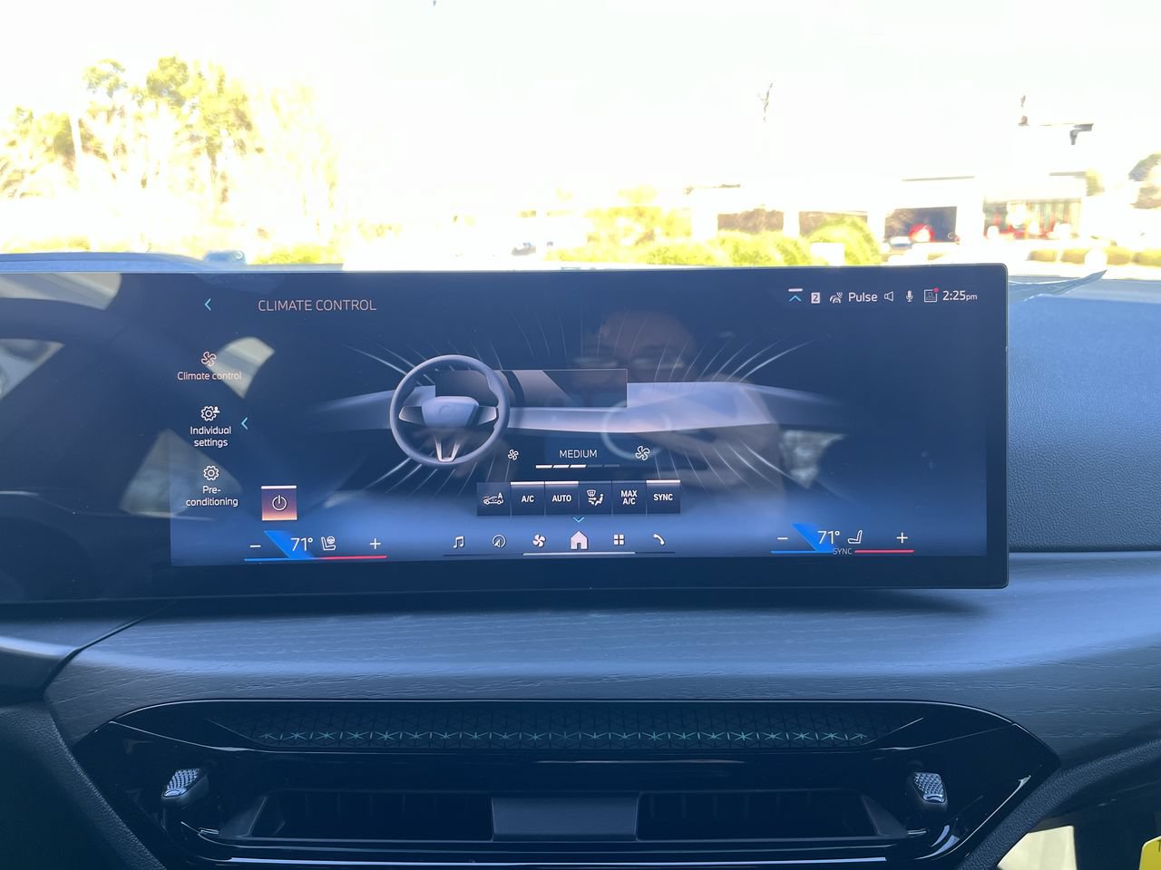 Used 2026 BMW i4 eDrive40 w/ Premium Package RWD image 27