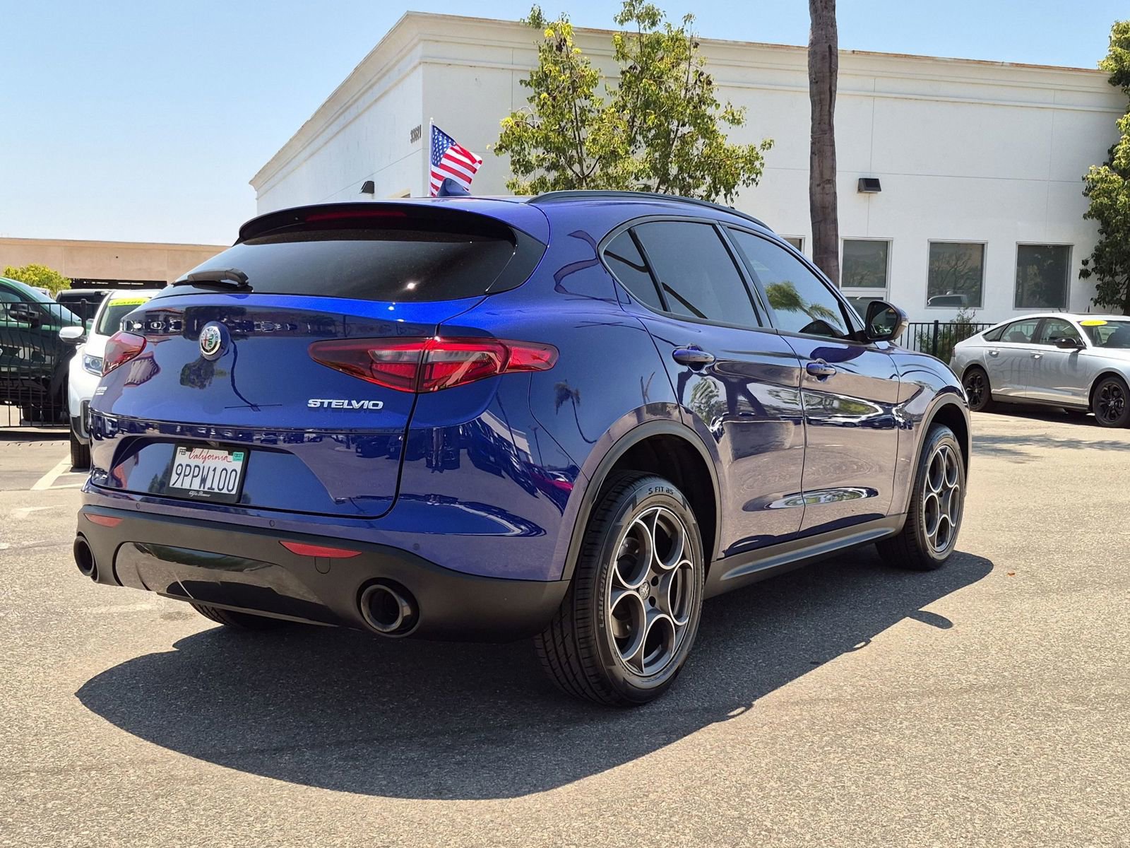 Used 2022 Alfa Romeo Stelvio Sprint RWD image 5