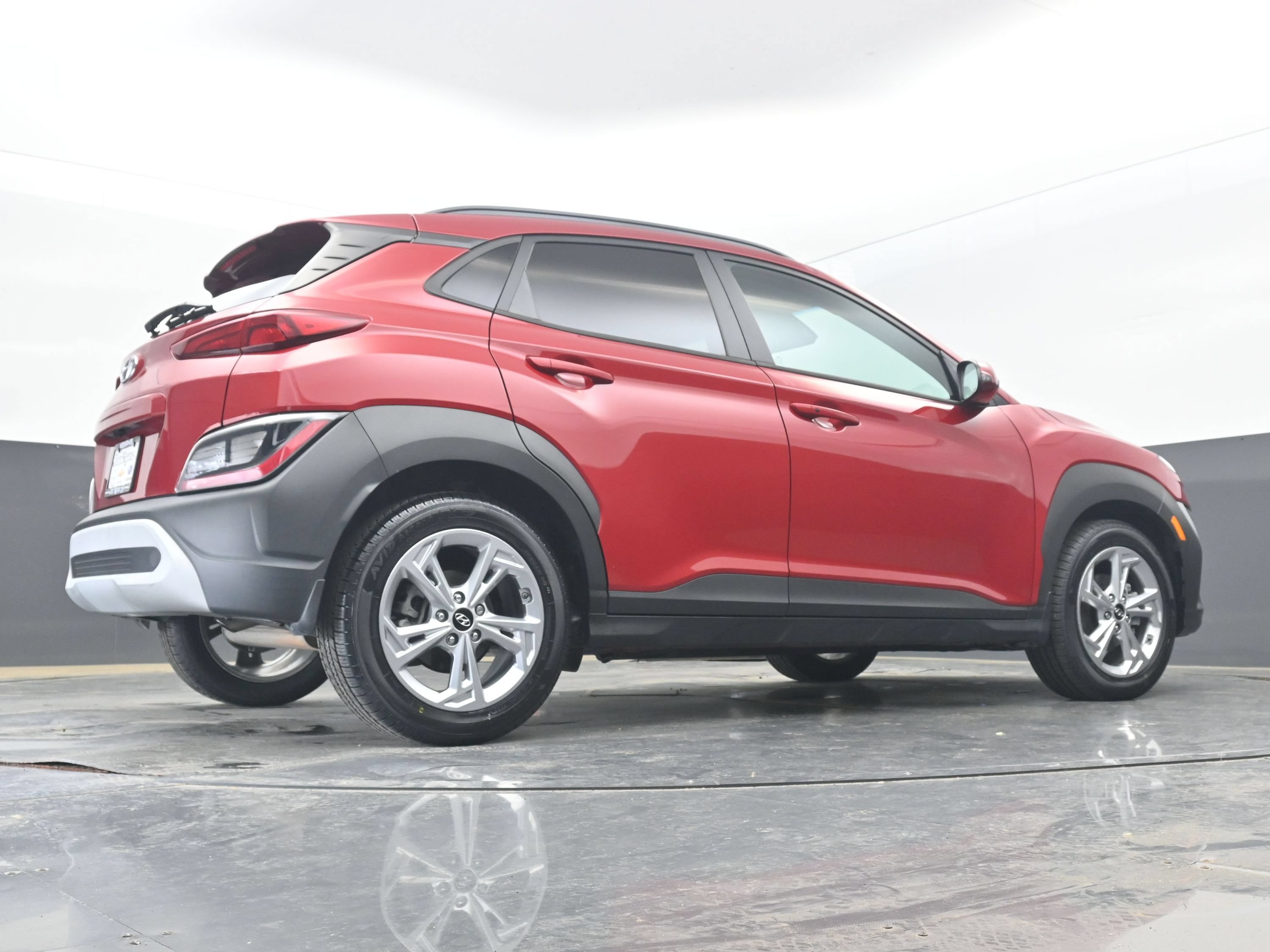 Used 2022 Hyundai Kona SEL w/ Cargo Package FWD image 29