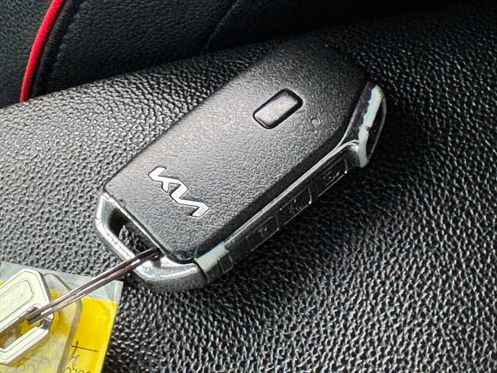 Used 2022 Kia Forte GT w/ GT Technology Package FWD image 33