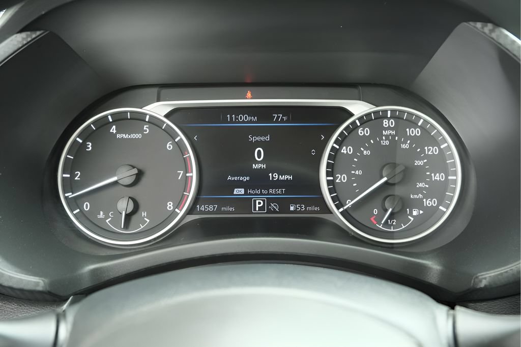 Used 2025 Nissan Sentra SV FWD image 5
