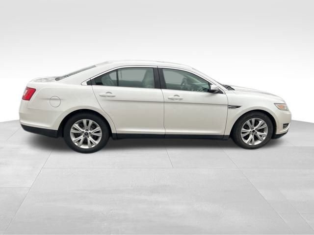 Used 2011 Ford Taurus SEL w/ 201A Rapid Spec Order Code image 8