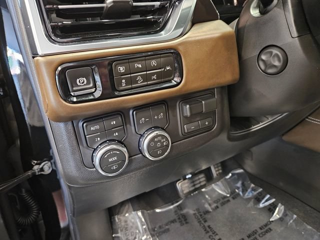 New 2026 GMC Yukon Denali Ultimate AWD/4WD image 28
