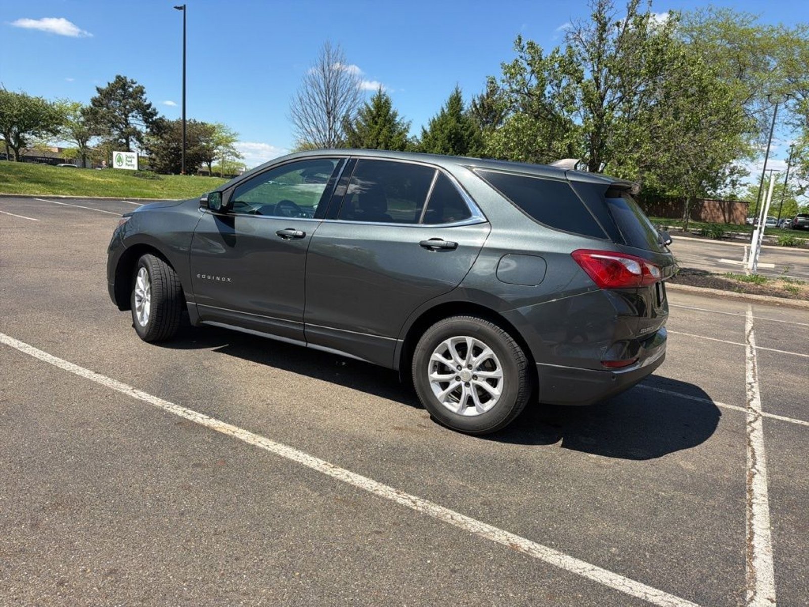 Used 2018 Chevrolet Equinox LT FWD image 15