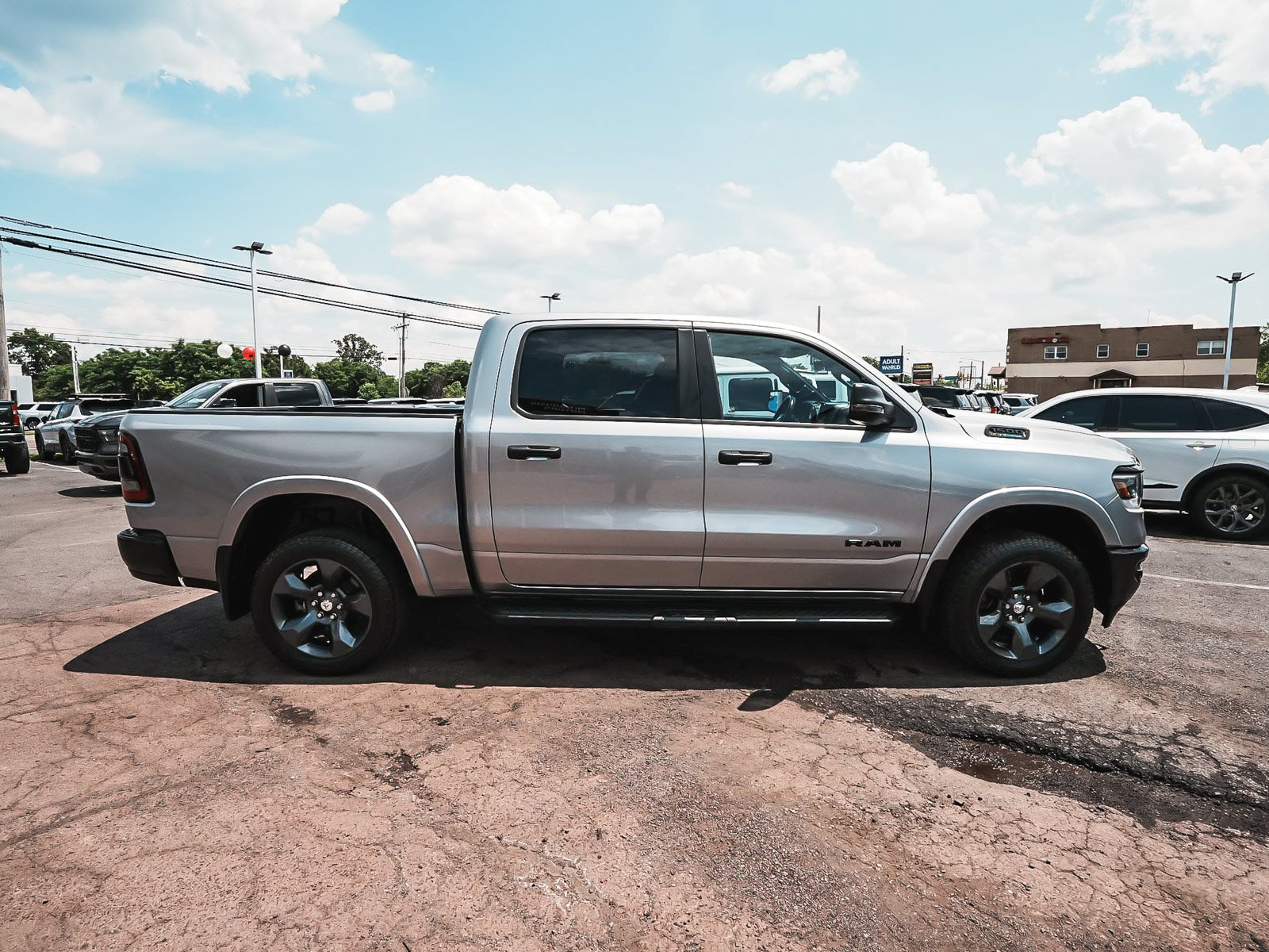 Used 2024 RAM 1500 Big Horn AWD/4WD image 7