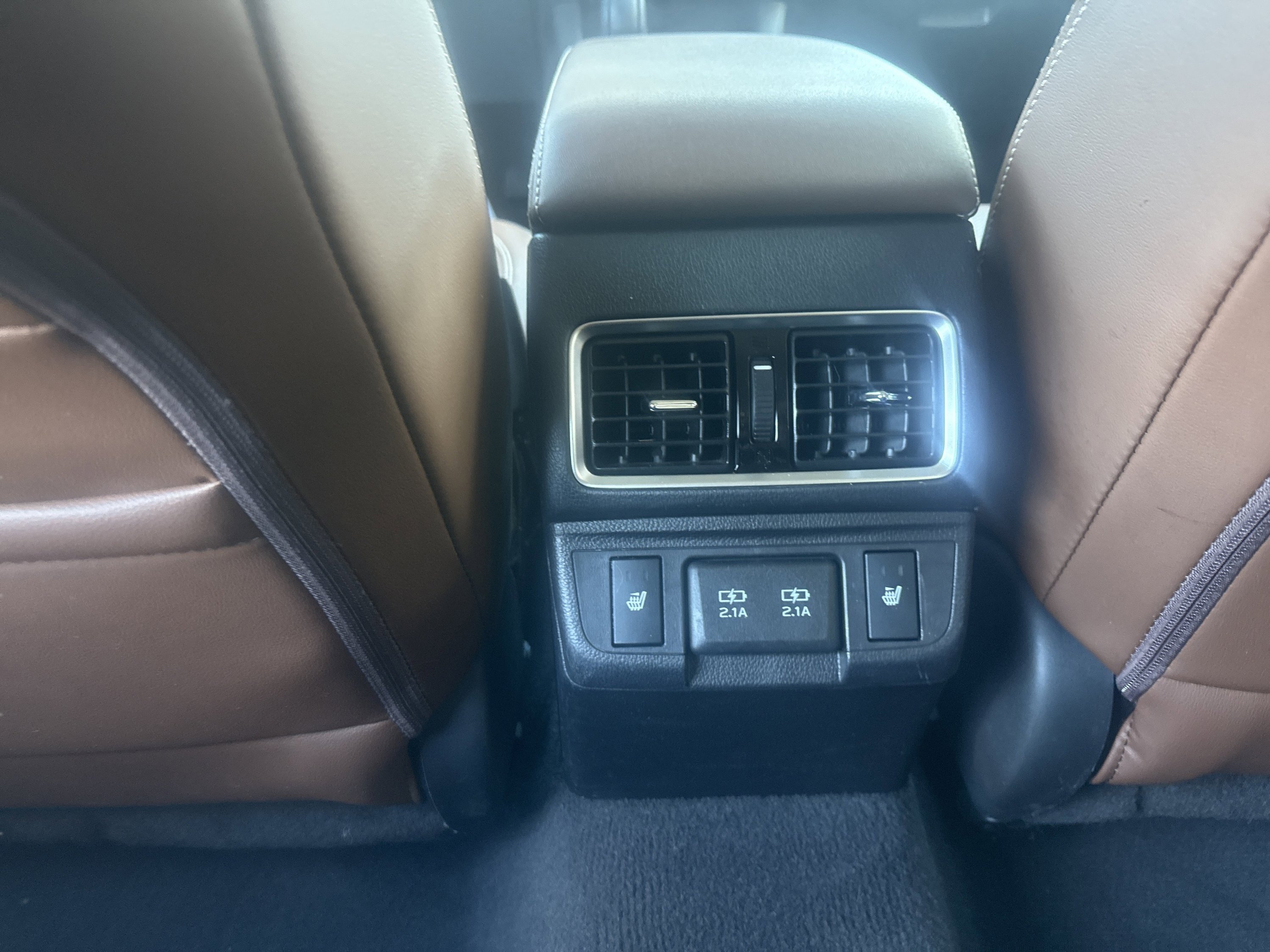 Used 2019 Subaru Outback 2.5i Touring AWD/4WD image 10