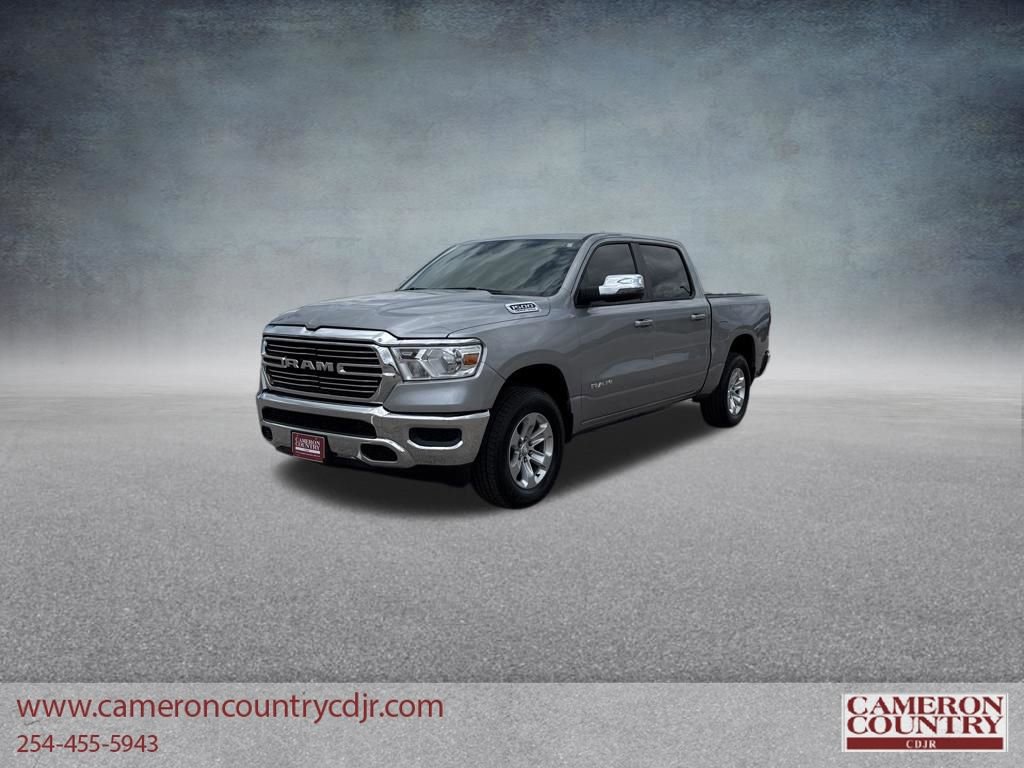 Used 2024 RAM 1500 Laramie AWD/4WD image 7