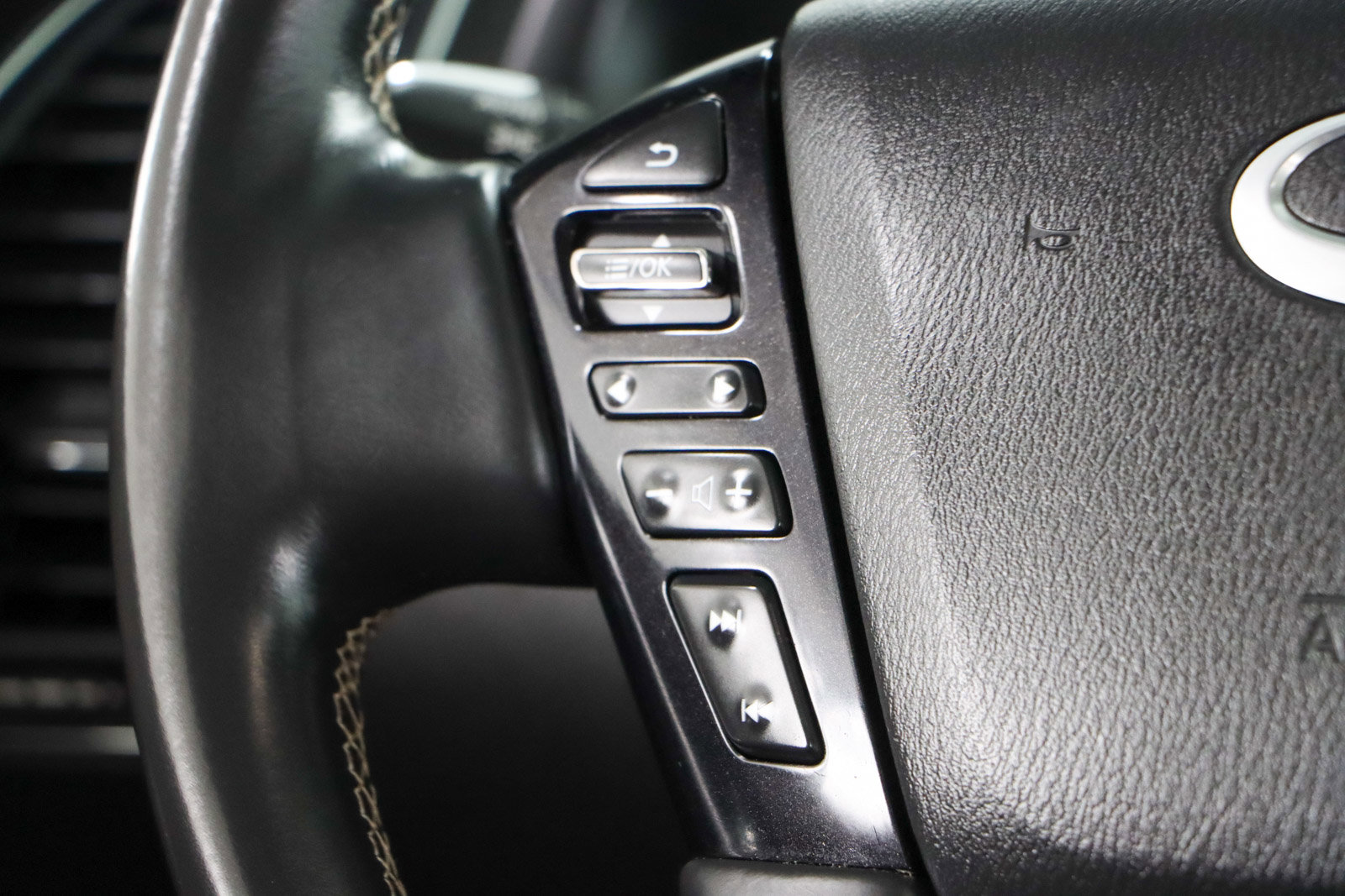 Used 2022 INFINITI QX80 Premium Select w/ Cargo Package image 14