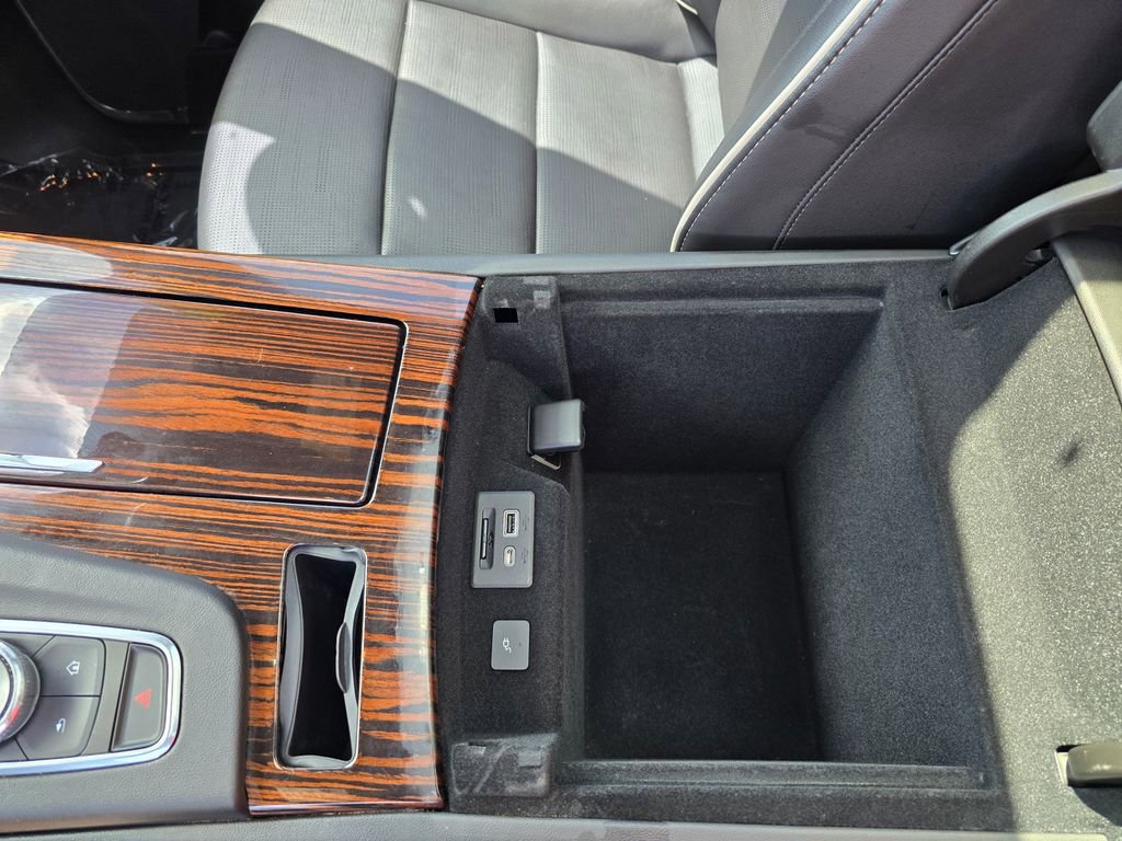 Used 2022 Cadillac Escalade ESV Premium Luxury image 29