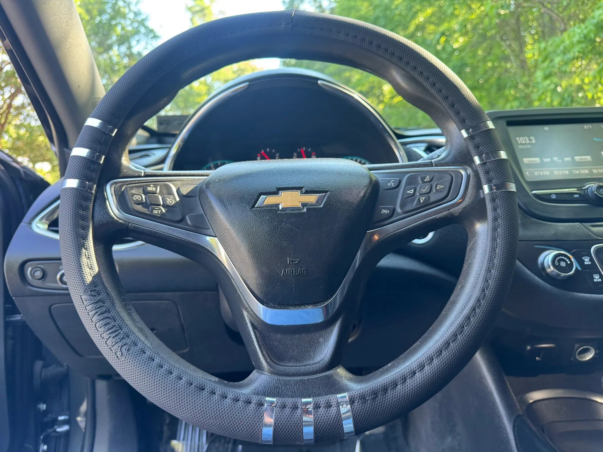 Used 2016 Chevrolet Malibu LT FWD image 13