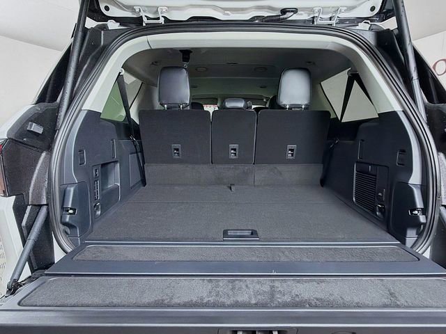 New 2026 Lincoln Navigator L Premier AWD/4WD image 30