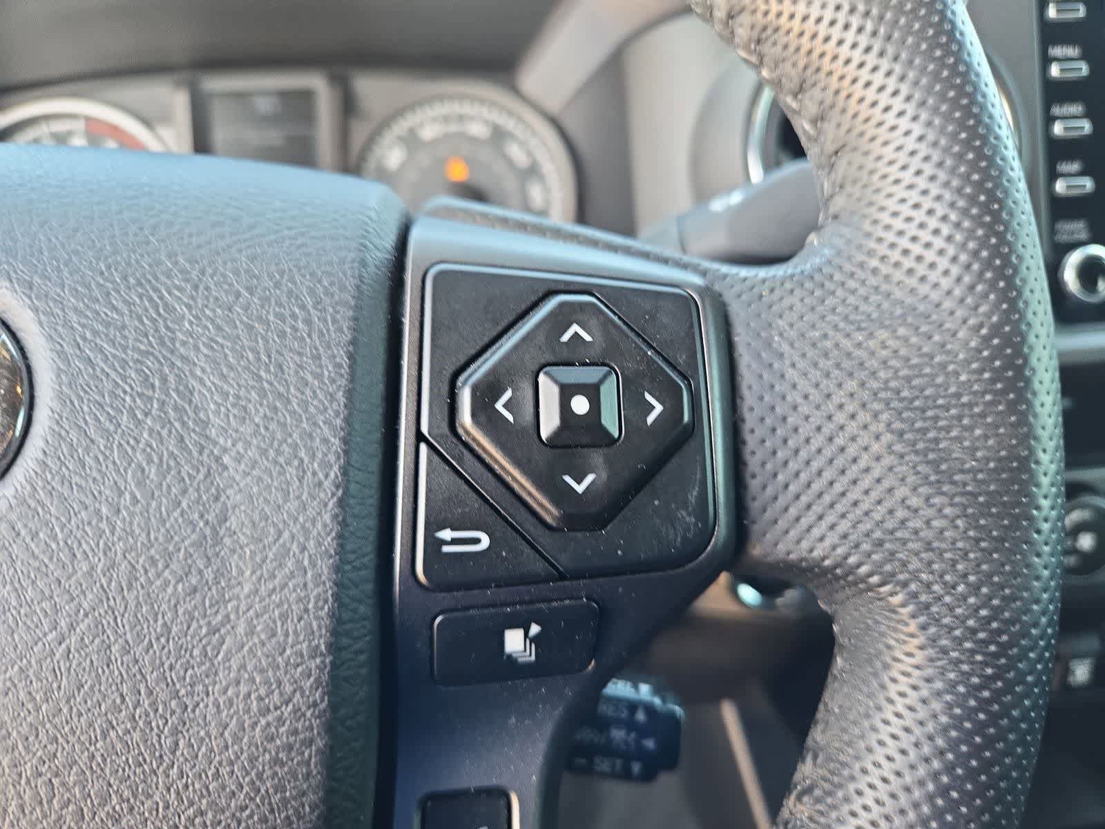 Used 2020 Toyota Tacoma TRD Sport w/ Technology Package RWD image 23