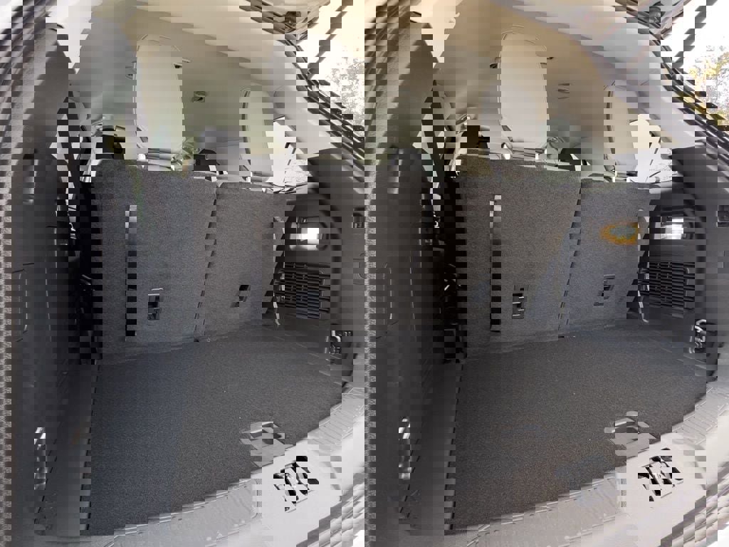 New 2026 Ford Explorer Active w/ Active Comfort Package image 63