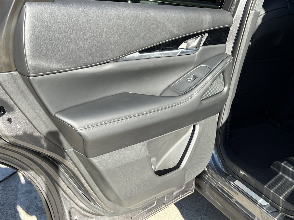 Certified 2025 INFINITI QX60 Pure image 18