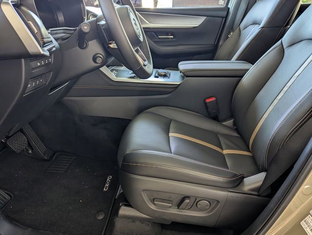 Used 2025 MAZDA CX-70 3.3 Turbo S w/ Premium Package image 13