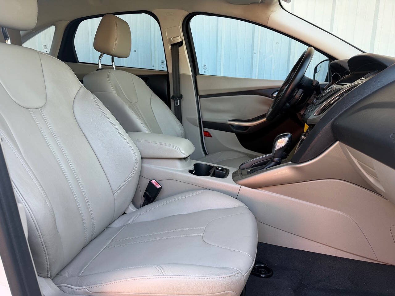 Used 2012 Ford Focus SEL FWD image 14