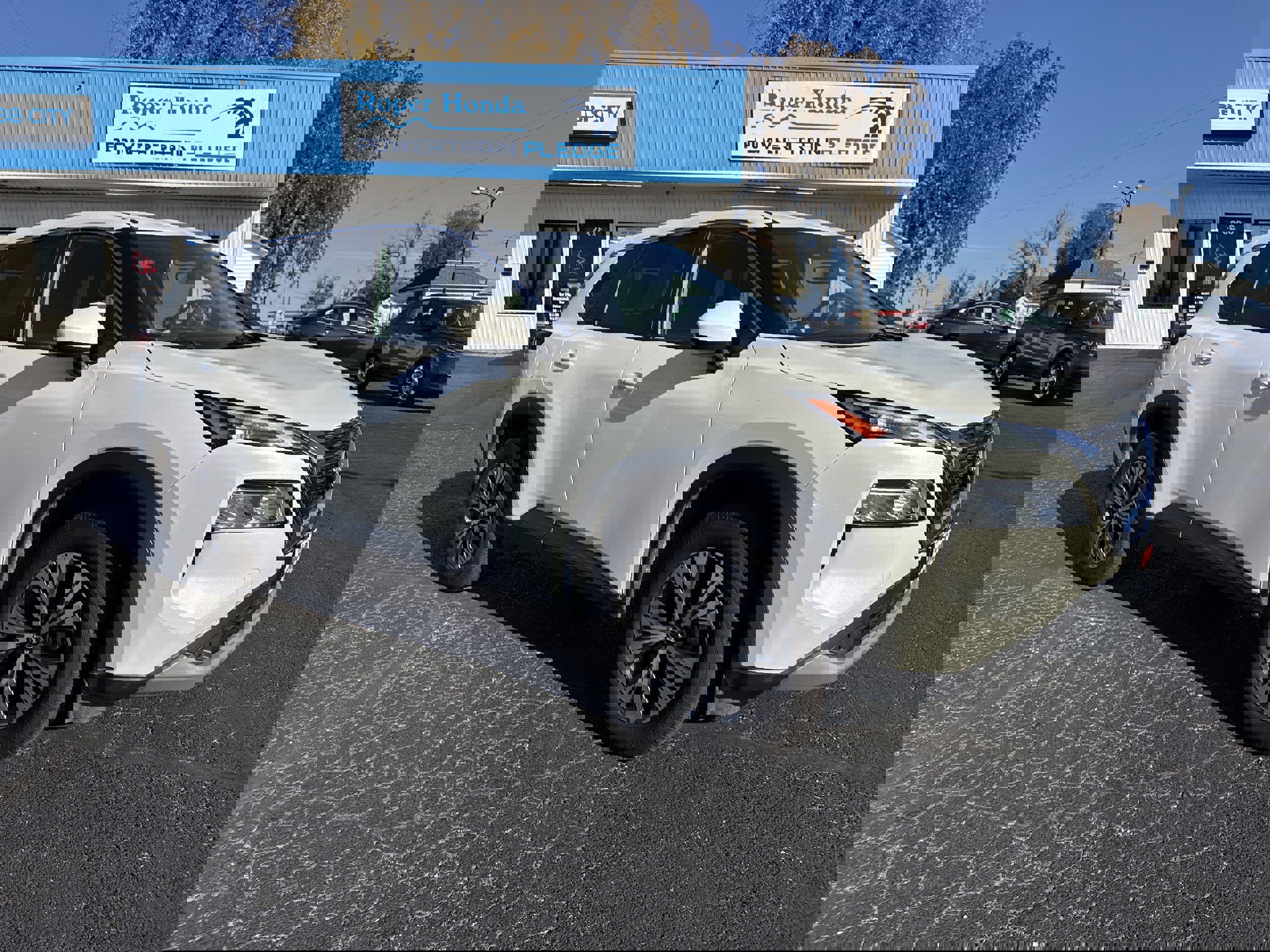 Used 2023 Nissan Rogue SV video 1