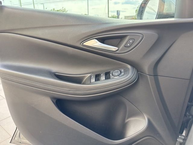 Used 2024 Buick Encore GX Sport Touring FWD image 13