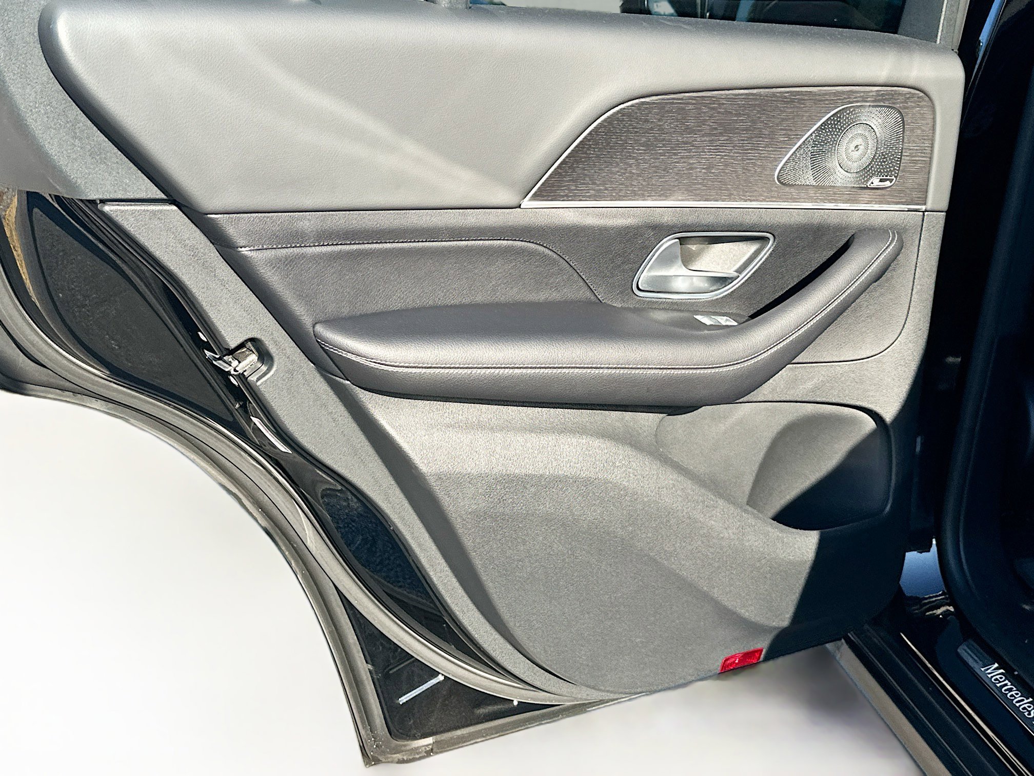 Used 2023 Mercedes-Benz GLE 350 w/ Premium Package image 26