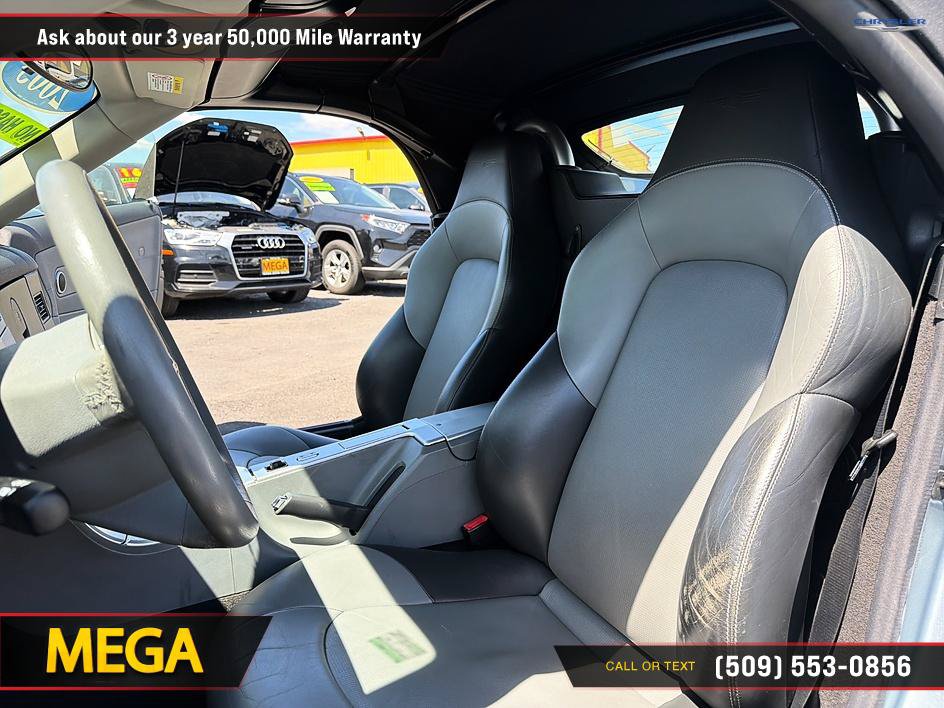 Used 2005 Chrysler Crossfire Limited RWD image 11