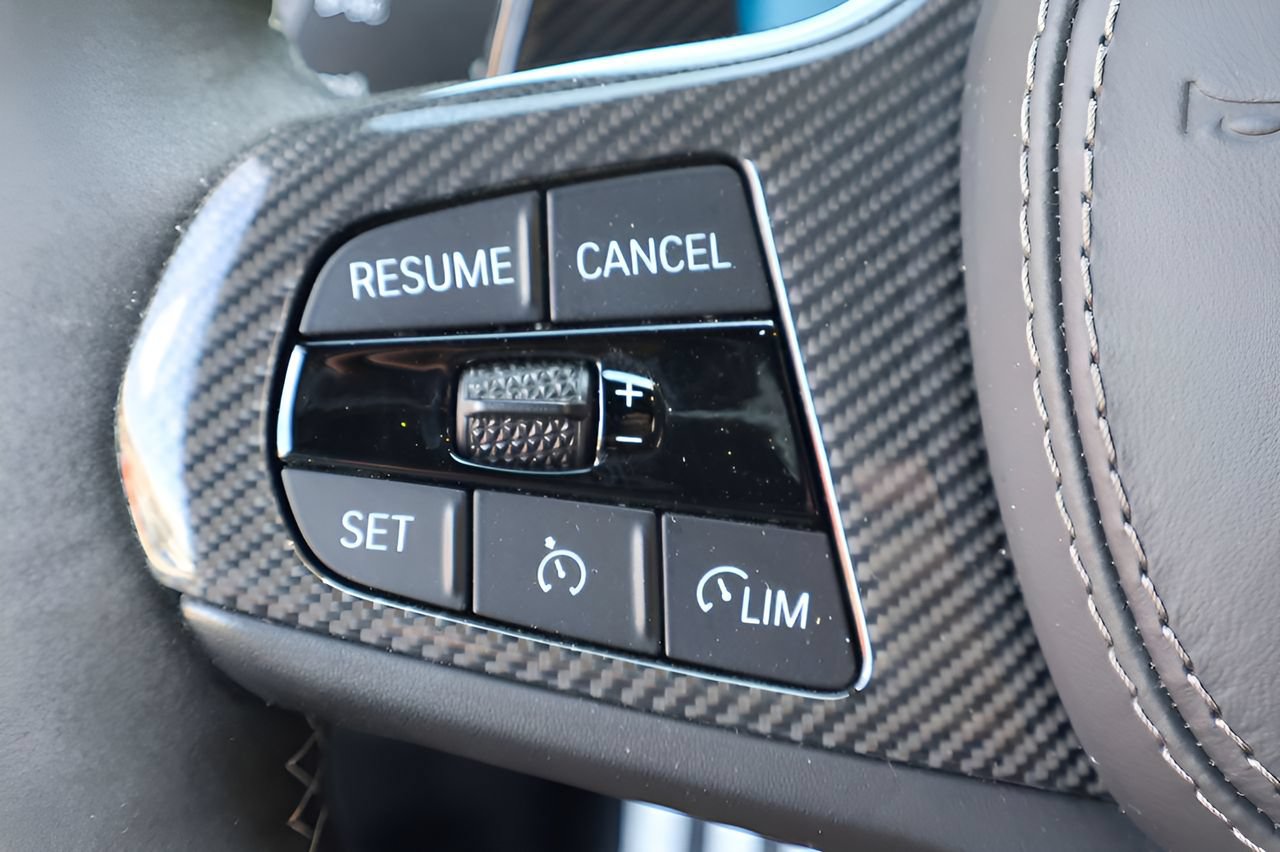 Used 2023 BMW M850i xDrive Coupe w/ M Carbon Exterior Package AWD/4WD image 20