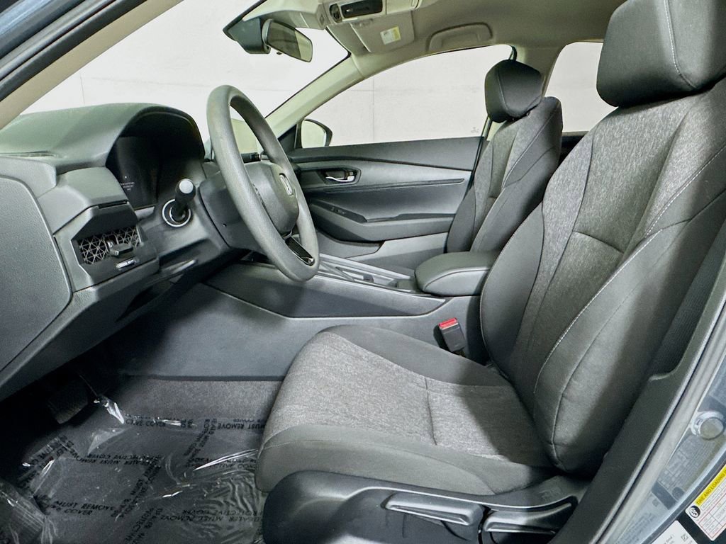 Used 2025 Honda Accord LX image 11