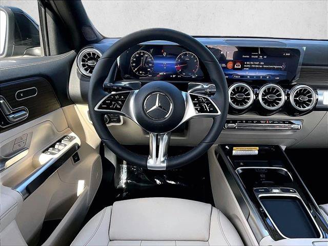 New 2026 Mercedes-Benz GLB 250 image 18