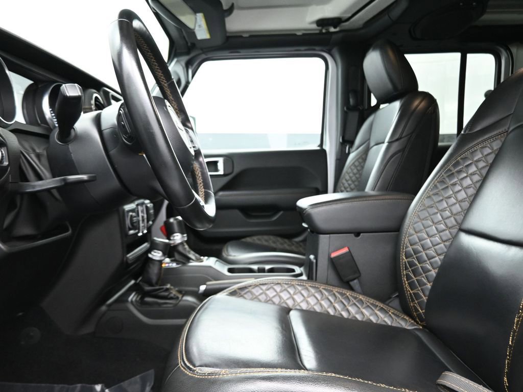 Used 2022 Jeep Wrangler Unlimited Sahara image 13