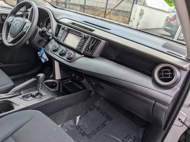 Used 2016 Toyota RAV4 LE FWD image 6