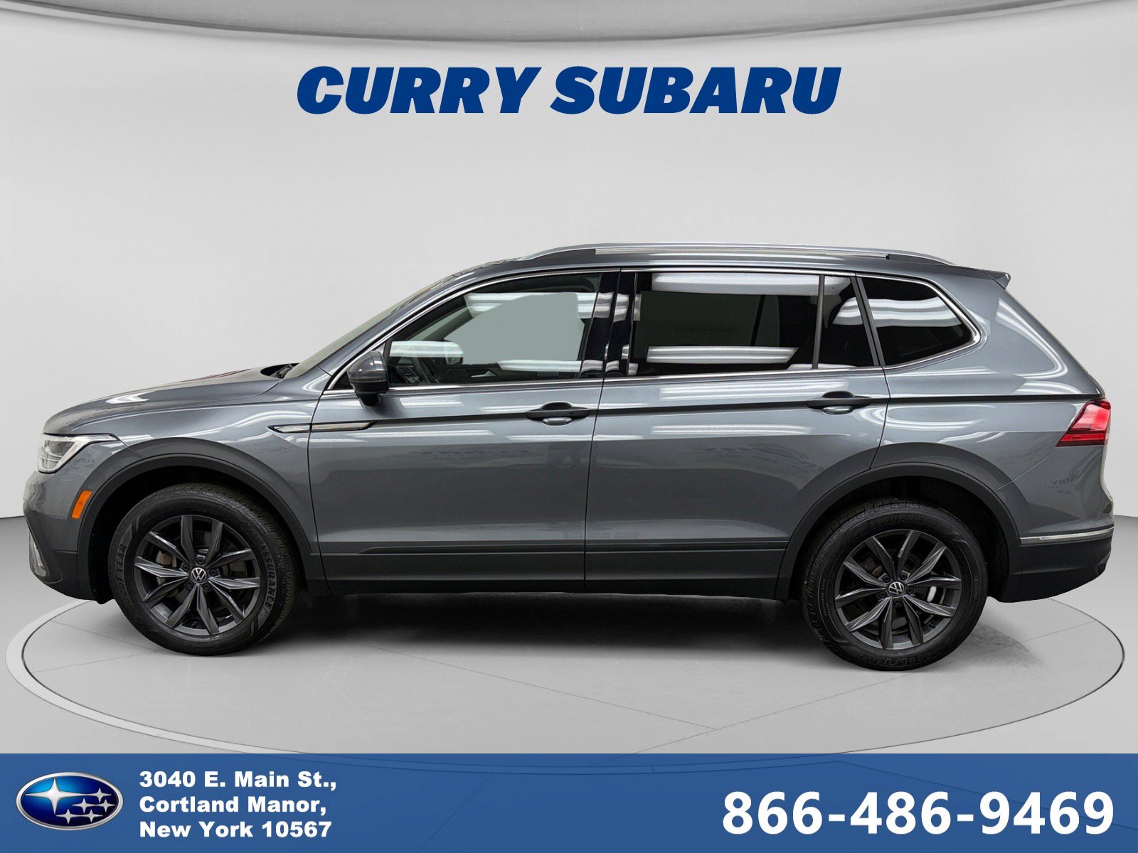 Used 2022 Volkswagen Tiguan SE AWD/4WD image 2