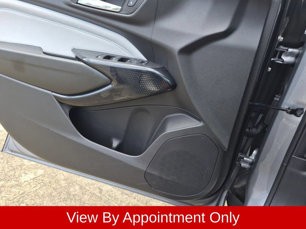 Used 2025 Chevrolet Trax LT w/ LT Convenience Package FWD image 19
