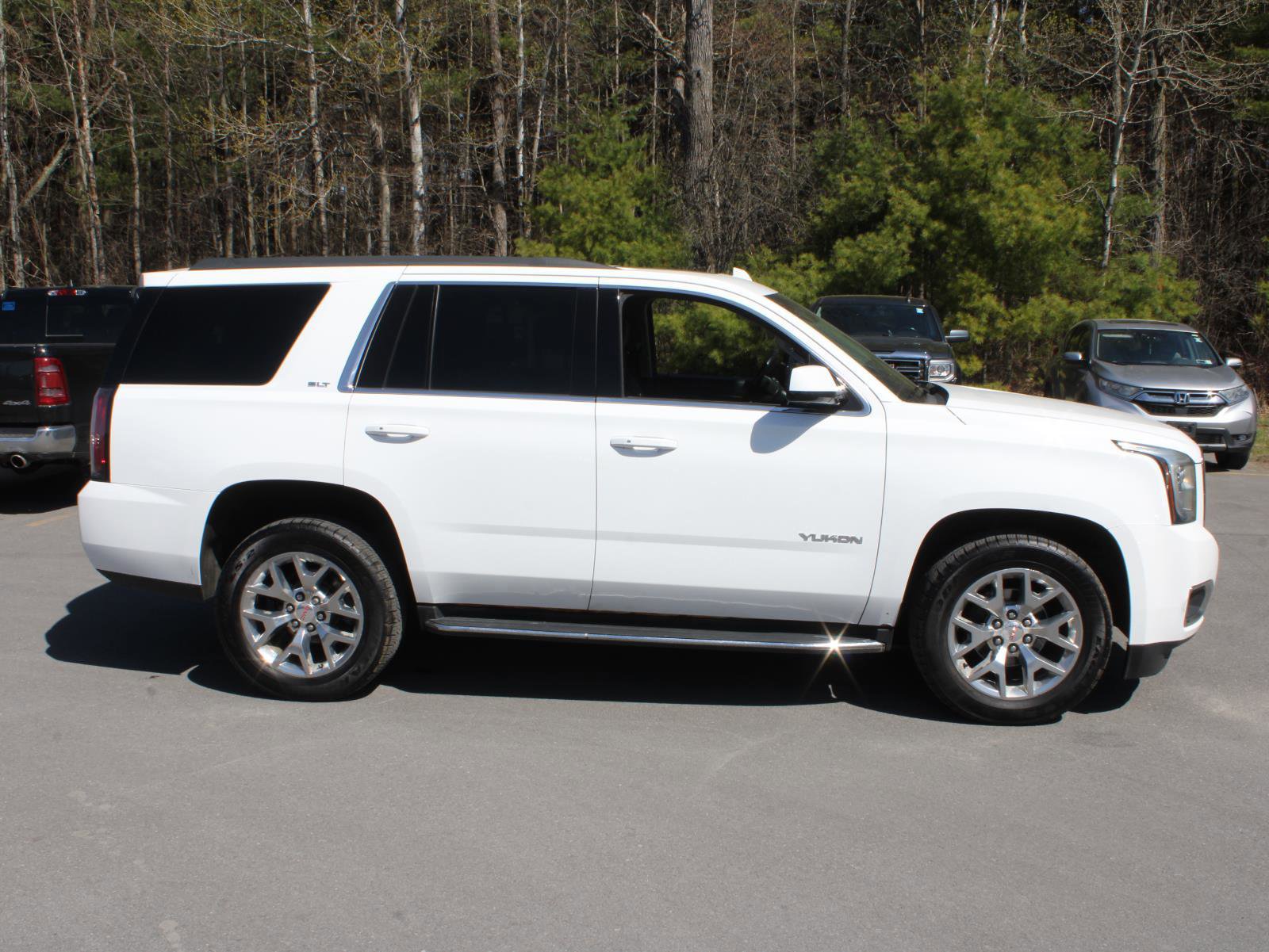 Used 2018 GMC Yukon SLT AWD/4WD image 4