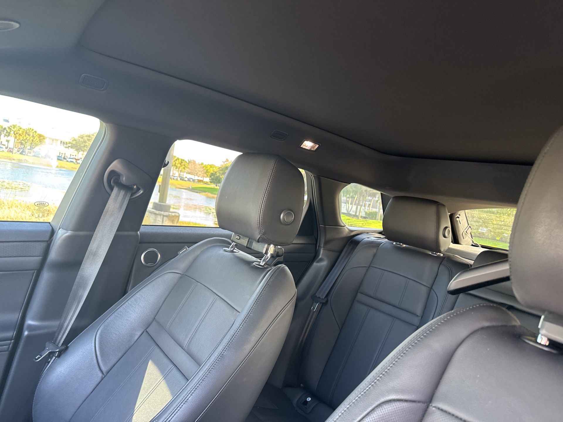 Used 2023 Land Rover Range Rover Evoque R-Dynamic S image 16