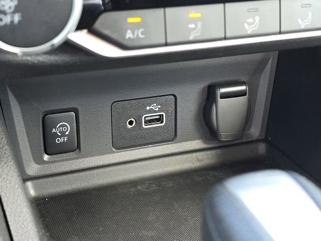 Used 2025 Nissan Sentra S FWD image 26