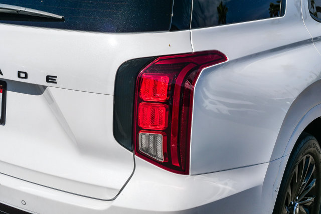 Used 2025 Hyundai Palisade Calligraphy AWD/4WD image 8