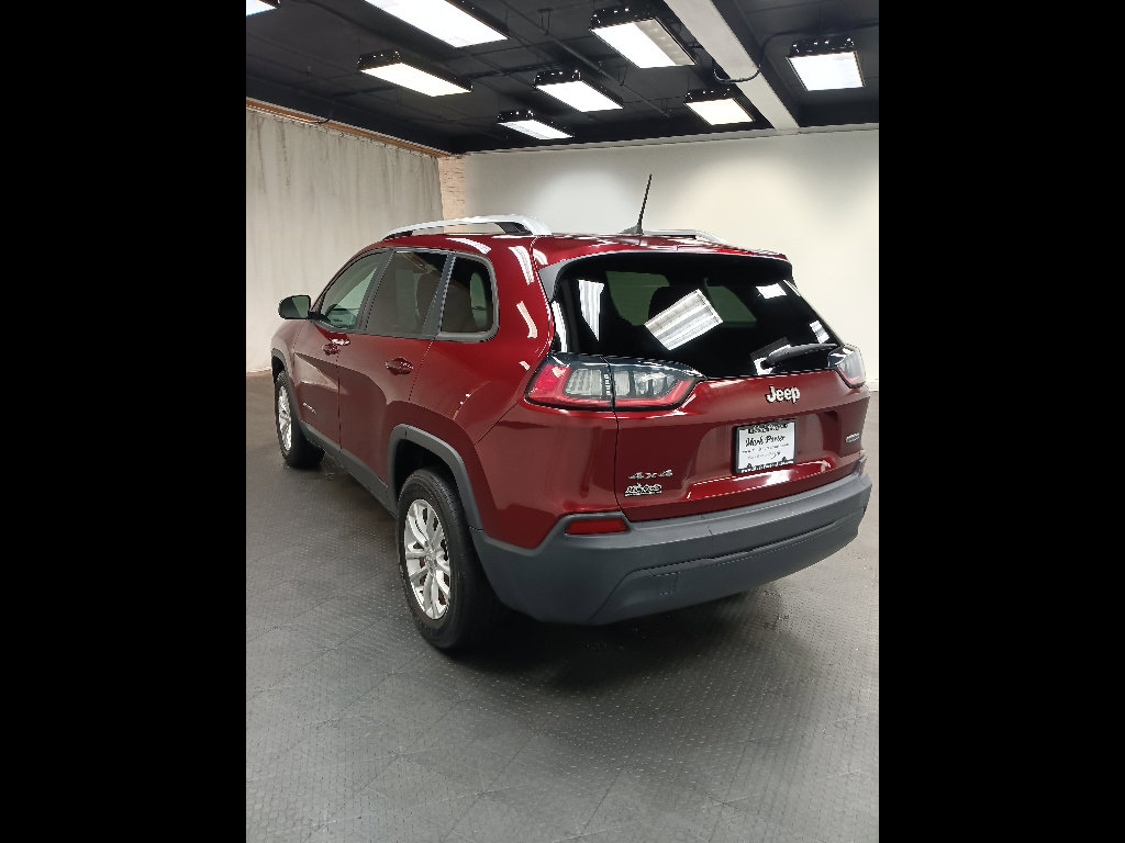 Used 2020 Jeep Cherokee Latitude w/ Cold Weather Group image 3