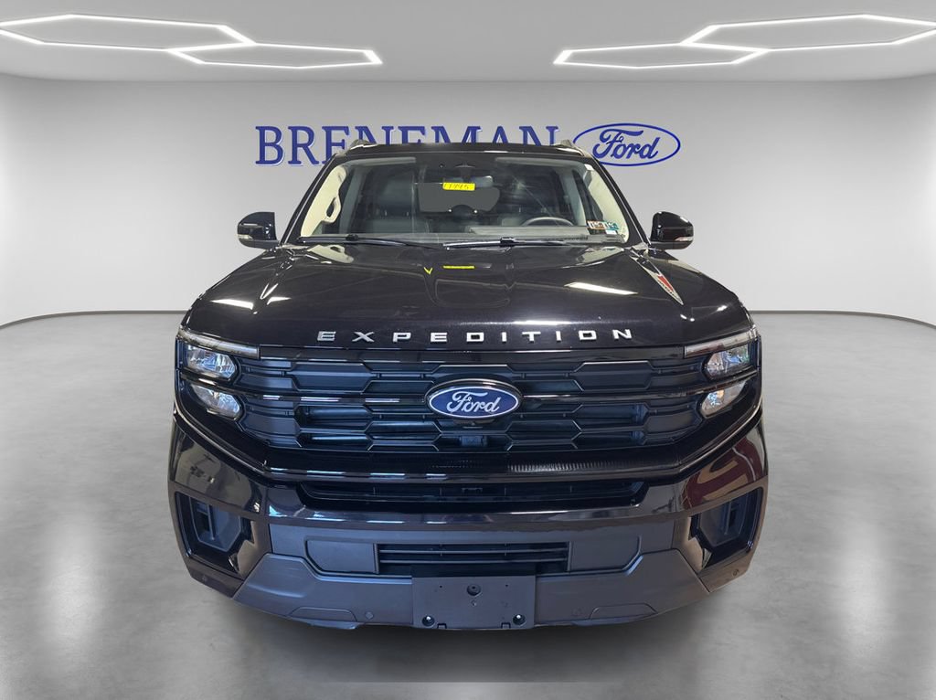 Certified 2025 Ford Expedition Active AWD/4WD image 2