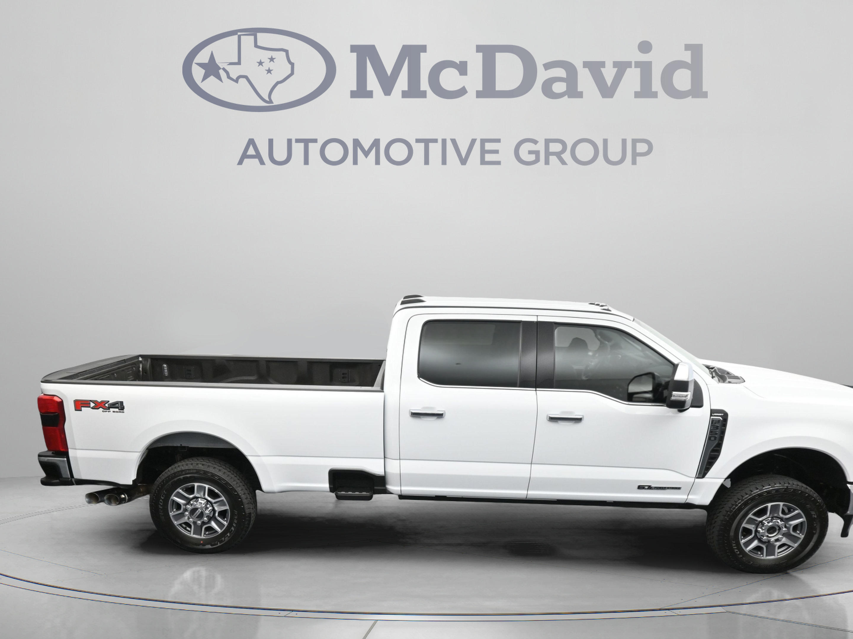 Used 2024 Ford F350 Lariat w/ Chrome Package AWD/4WD image 39