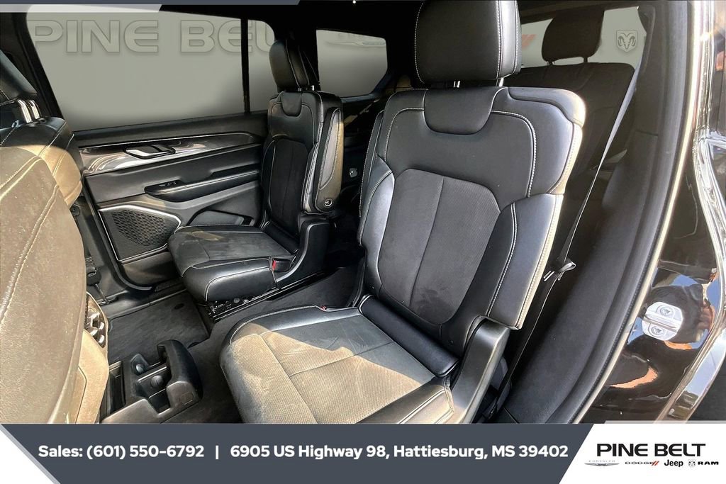 Used 2021 Jeep Grand Cherokee L Laredo image 19